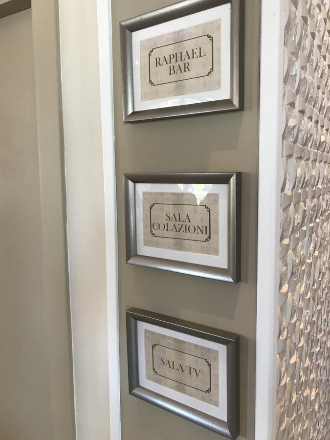 בורדיגרה Hotel Raphael מראה חיצוני תמונה