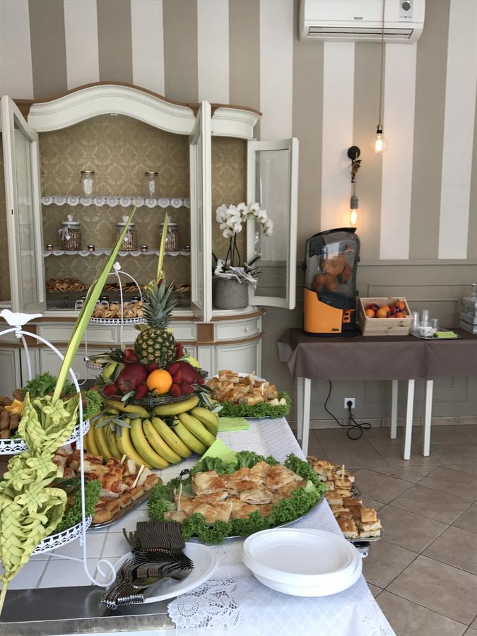 בורדיגרה Hotel Raphael מראה חיצוני תמונה