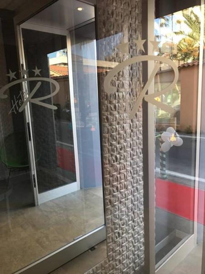 בורדיגרה Hotel Raphael מראה חיצוני תמונה