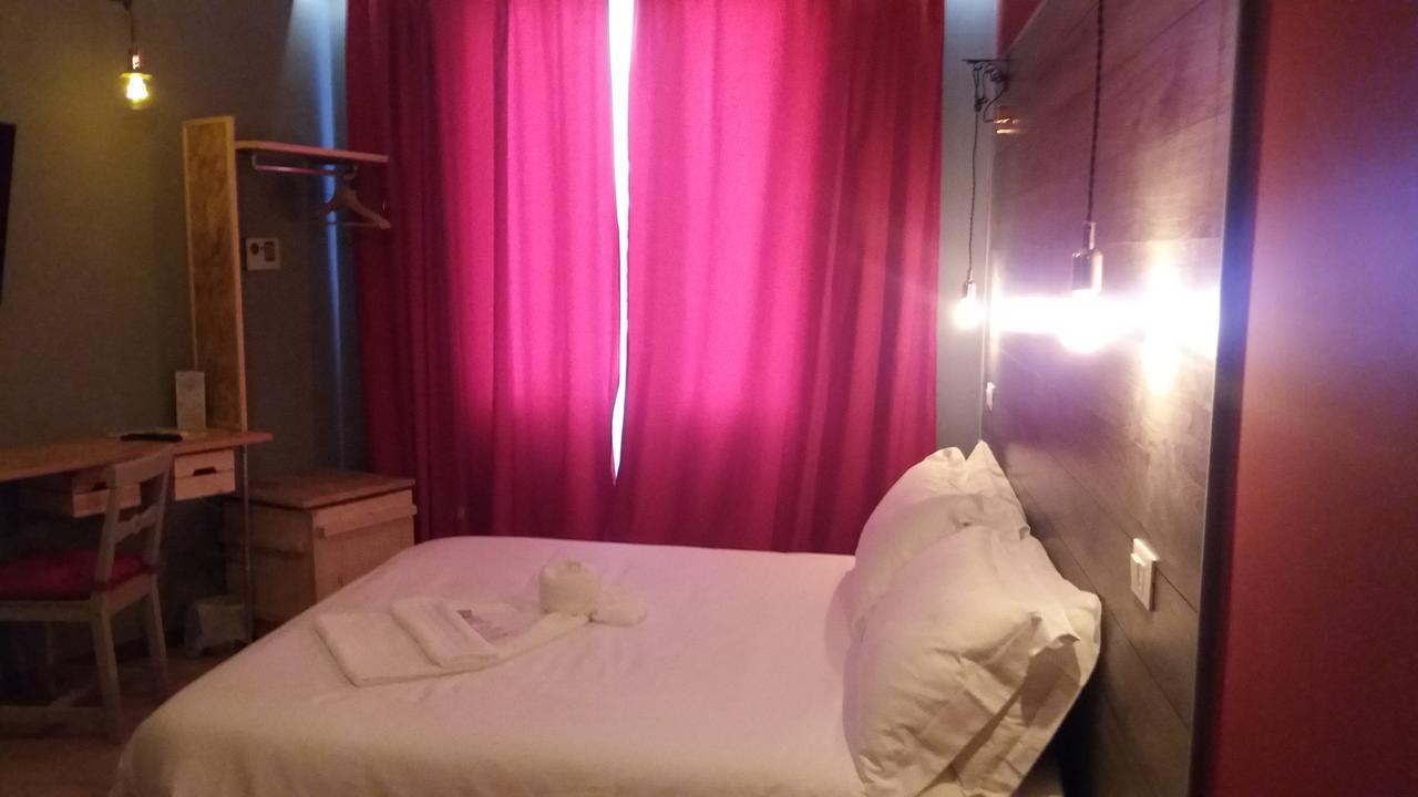 בורדיגרה Hotel Raphael מראה חיצוני תמונה