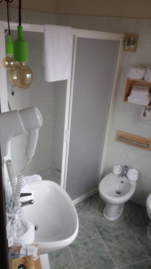 בורדיגרה Hotel Raphael מראה חיצוני תמונה