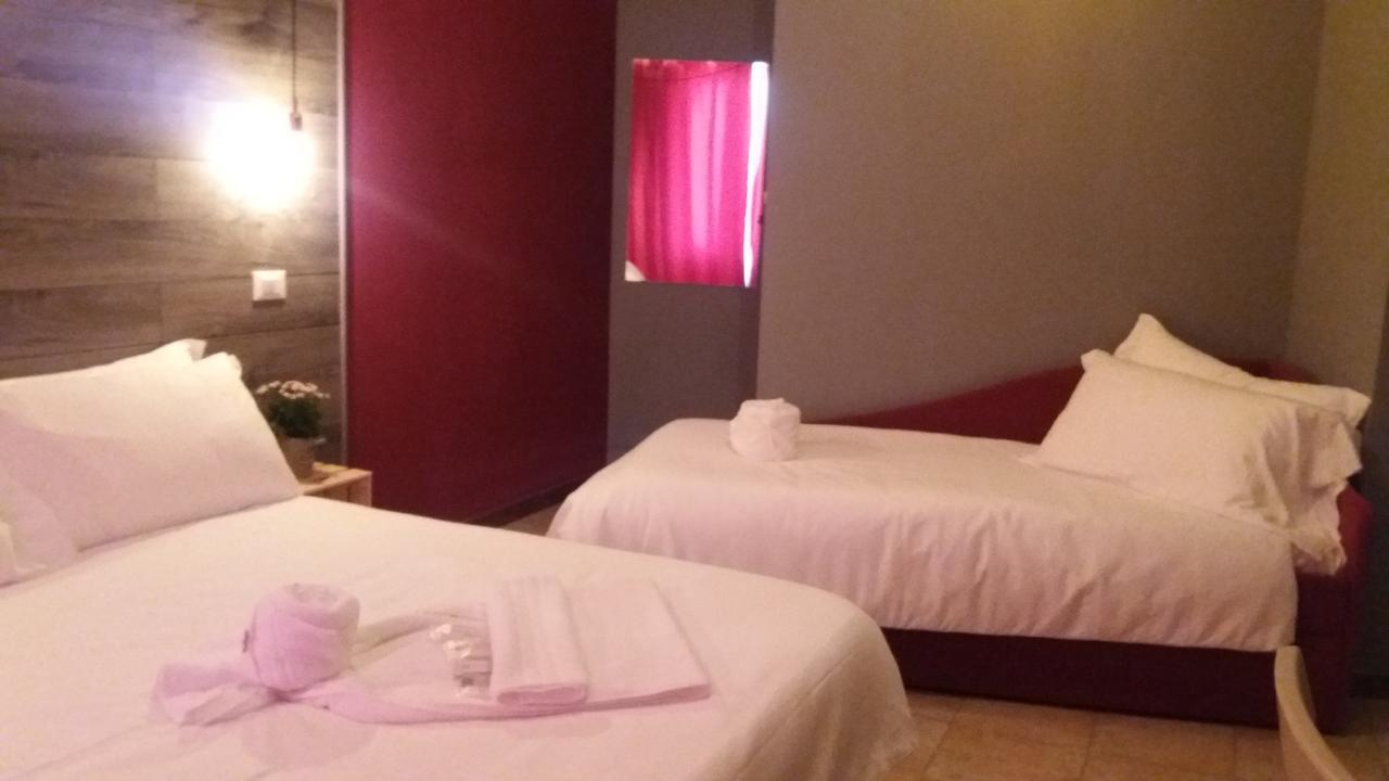 בורדיגרה Hotel Raphael מראה חיצוני תמונה